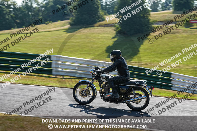 cadwell park;cadwell park photographs;cadwell trackday photographs;enduro digital images;event digital images;eventdigitalimages;peter wileman photography;racing digital images;trackday digital images;trackday photos